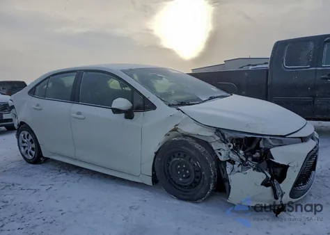 2020 Toyota Corolla Le z USA, uszkodzony, nr VIN JTDEPRAE3LJ005692